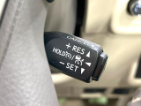 【レーダークルーズコントロール】高速道路での長距離走行が楽に!!自動で速度を保つクルーズコントロールが、衝突軽減システムと連携し、前方の車両を感知して車間を保つように速度調節してくれます!!