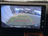 見えづらい車体後方部を映像で映し出してしっかりサポート!難しいバック駐車も安心です♪