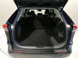 広々としたラゲージスペースを備えています。大きなものや長さのある荷物もしっかりと積み込めます。