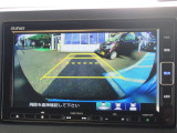 ★バックモニター搭載★ バック時目視しにくいクルマの周囲をカメラで映し出し、安全・安心駐車をサポート♪バックの苦手な方も後ろがハッキリ見えるので安心です☆