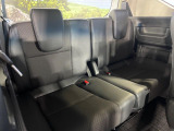 3列目シートはもちろん状態良好☆大人でもゆったりと座って頂けますので、大人数でのお出かけもラクラクです♪ご家族で、気の知れた仲間で、ドライブに行くのが楽しみですね♪