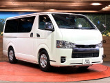 高透明度のガラス皮膜で撥水はもちろん、上質なツヤ・光沢を実現。紫外線や酸性雨から大切な愛車を保護し、色あせ・劣化を防止。「弾スプラッシュコート」、「弾プリミッサコート」からお選びいただけます。