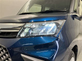LEDヘッドライトです。デザイン性がよくとても明るいので、夜間の走行や悪天候でも安心です。しかも長寿命!