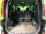 普段のお買い物や通勤、送迎等に十分な荷室スペースを確保しております。セカンドシートを倒すと、大きな荷物の積載も可能です♪