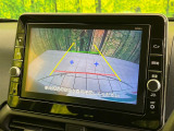 【バックカメラ】駐車時に後方がリアルタイム映像で確認できます。大型商業施設や立体駐車場での駐車時や、夜間のバック時に大活躍!運転スキルに関わらず、今や必須となった装備のひとつです!