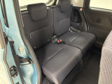 後部座席もキレイな状態です♪