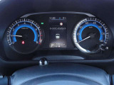 視認性の高いメーター類、安全運転に努められます。