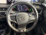 【ステアリングスイッチ】運転中、前方から目線をそらすことなく、オーディオ等の操作が可能な便利機能!安心&快適なドライブを演出してくれます♪