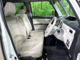 運転席シート廻りは使用感も少なく、良好な状態となっています。丁寧に使われていたことがよくわかりますね。