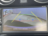 バックカメラが付いて車庫入れも安心です。付いているとうれしい装備のひとつですね♪