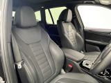 長時間の運転でも疲れにくく、オーナー様の事だけを考えて作成したBMWならではのとっておきのシートです。