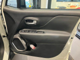 運転席ドアとなります。