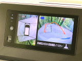 【アラウンドビューモニター】専用のカメラにより、上から見下ろしたような視点で360度クルマの周囲を確認することができます☆死角部分も確認しやすく、狭い場所での切り返しや駐車もスムーズに行えます。