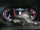 とっても見やすいメーターです。夜間時はラグジュアリーな気分にさせてくれる照明が魅力ですので、夜のドライブも楽しみになりますよ♪