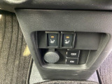 【シートヒーター】運転席と助手席には冬場に嬉しいシートヒーターを搭載しております!