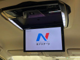 【フリップダウンモニター】大画面モニターで後席でもエンタメをお楽しみいただけます。小さなお子様にも大人気の装備です♪
