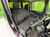 運転席シート廻りは使用感も少なく、良好な状態となっています。丁寧に使われていたことがよくわかりますね。