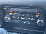 【 オートエアコン 】車内温度を感知して自動で温度調整をしてくれるのでいつでも快適な車内空間を創り上げます!//