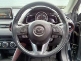安心のエアバック。純正のステアリングですのでもしもの時も乗員保護に役立ちます。