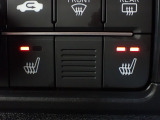 寒い冬でも暖かポカポカのシートヒーターが装備されています。