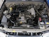 エンジンルームの状態も良いです。