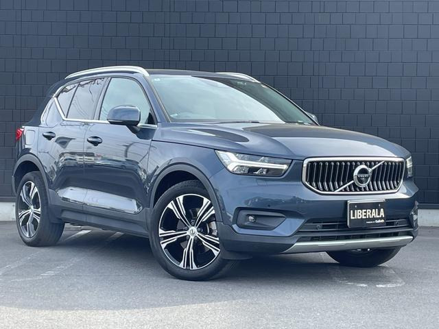 XC40T4 AWD インスクリプション 4WD4WD 本革シート