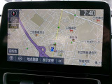 純正ナビを装備。タッチパネル式で使いやすく、お出かけもラクラクです。