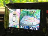 【全方位モニター用カメラ】専用のカメラにより、上から見下ろしたような視点で360度クルマの周囲を確認することができます☆死角部分も確認しやすく、狭い場所での切り返しや駐車もスムーズに行えます。