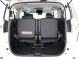 トランク内も広く、荷物もタップリ積んで頂けます☆