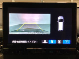 バックでの車庫入れも安心です! リアカメラが付いているバックモニター付のナビを装備しております。バンパーについているソナーや、操作線もついており距離感も画面から確認できます。