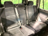 後部座席も気になるようなキズ・汚れやへたり等、大きなダメージはなく、良好な状態です。