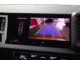 リアカメラとコーナーセンサーが装備されておりますので、夜間の車庫入れなども安心です。