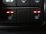 寒い冬でも暖かポカポカのシートヒーターが装備されています。
