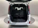 広々としたラゲージスペースを備えています。大きなものや長さのある荷物もしっかりと積み込めます。
