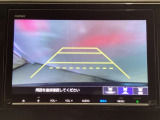 バックでの車庫入れも安心です! リアカメラが付いているバックモニター付のナビを装備しております。操作線もついており距離感も画面から確認できます。
