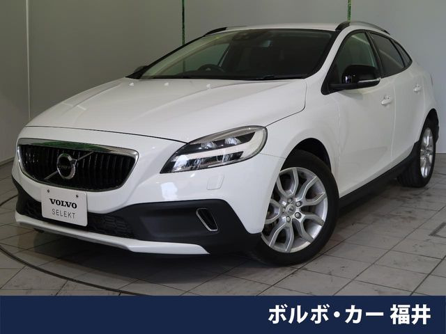 V40クロスカントリー D4 ダイナミック エディション ディーゼル 