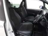 見通しのよいすっきりとした視界で、誰でも運転しやすいです。運転のしやすさは疲れにくさにも繋がりますよ♪