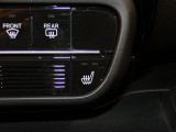 【シートヒーター】シートヒーター装備車です。寒い冬に乗車中とても暖かく快適に移動できます。冷え性の方にピッタリの装備です!
