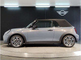 気密性の高いMINIは外観のかわいらしさとは裏腹に、外の雑音を遮り、高級感のある快適なドライブをお楽しみいただけます。