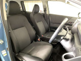 厚みがあって、座り心地のいいシート。運転席も助手席もリラックスしてゆったりと座れます。