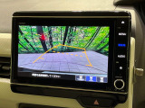 【バックカメラ】駐車時に後方がリアルタイム映像で確認できます。大型商業施設や立体駐車場での駐車時や、夜間のバック時に大活躍!運転スキルに関わらず、今や必須となった装備のひとつです!