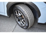 タイヤサイズは225/60R17です