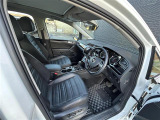 ゴルフトゥーラン TDI プレミアム 本革シート サンルーフ