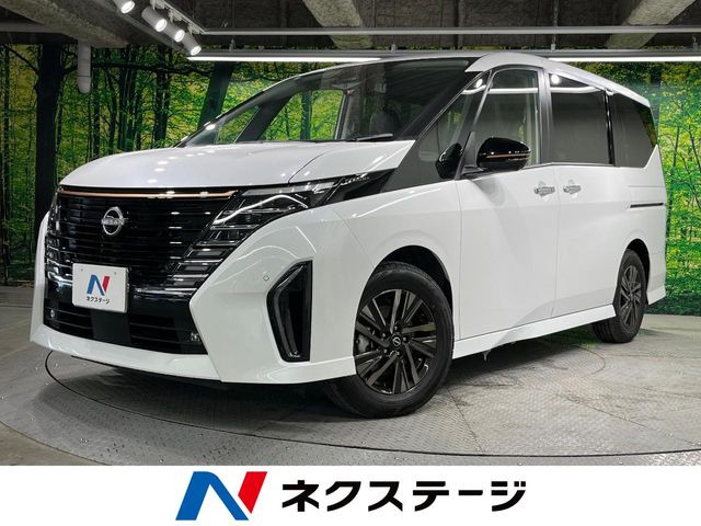 セレナ1.4 e-POWER ハイウェイスター V 90周年記念車