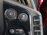 VSA(Vehicle Stability Assist)が装備!!VSAはコーナリング時の横滑りを抑制する機能と車両の急激な挙動変化を抑える機能で、安定した走行を実現しています!!