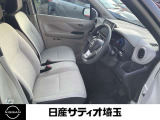 【ゆったりと運転してください】足元空間も広く、スムーズに乗り降りもいただけます♪
