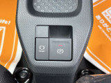 操作のしやすさが分かるスイッチ類。装備有無と配置、文字消えや使用感までチェックできます。