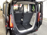 リアシートがあっても、しっかり荷物を積む事ができます。
