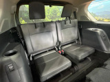 3列目シートはもちろん状態良好☆大人でもゆったりと座って頂けますので、大人数でのお出かけもラクラクです♪ご家族で、気の知れた仲間で、ドライブに行くのが楽しみですね♪