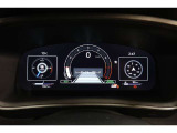 とっても見やすいメーターです。夜間時はラグジュアリーな気分にさせてくれる照明が魅力ですので、夜のドライブも楽しみになりますよ♪